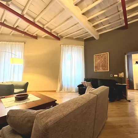 Rione Monti 2 Bedrooms 2 Bathrooms * Rom