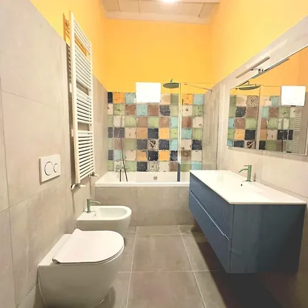 Appartamento Rione Monti 2 Bedrooms 2 Bathrooms