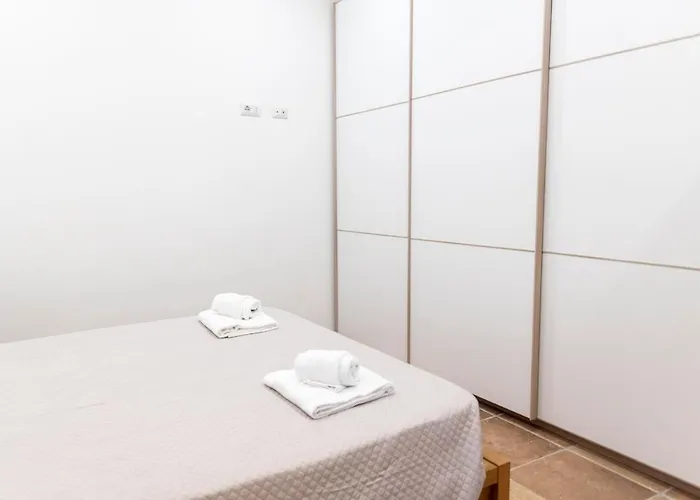 Rione Monti 2 Bedrooms 2 Bathrooms Appartamento *