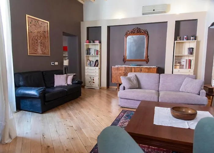 Rione Monti 2 Bedrooms 2 Bathrooms Roma