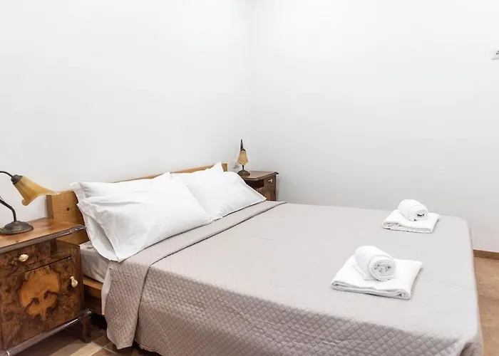 Rione Monti 2 Bedrooms 2 Bathrooms