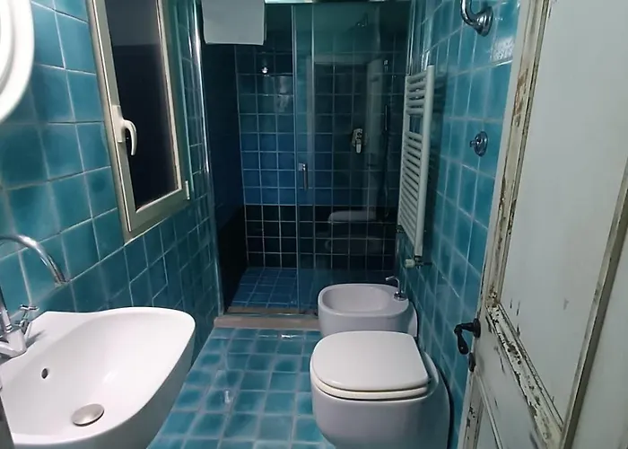 Appartamento Rione Monti 2 Bedrooms 2 Bathrooms *