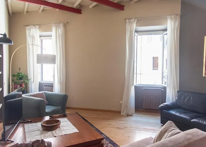 Rione Monti 2 Bedrooms 2 Bathrooms Appartamento *