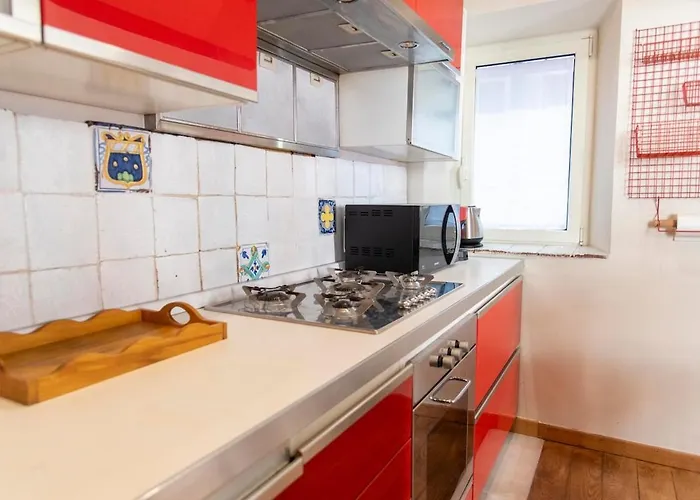 Appartamento Rione Monti 2 Bedrooms 2 Bathrooms *